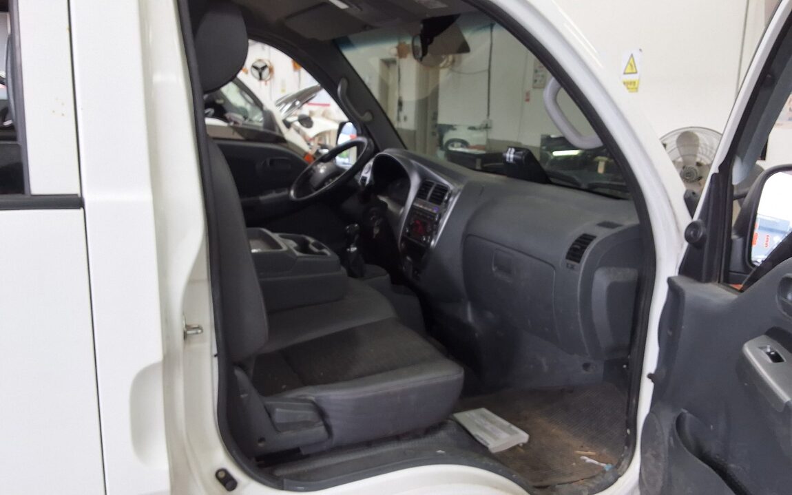 KIA THE NEW BONGO III CARGO 1 TON DOUBLE CAB EXTRA LONG WHEELBASE GLS 2022 - zdjęcie 14