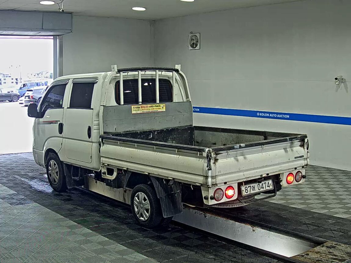 KIA THE NEW BONGO III CARGO 1 TON DOUBLE CAB EXTRA LONG WHEELBASE GLS 2022 - zdjęcie 6