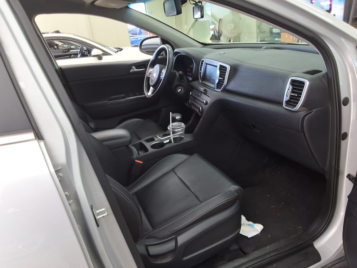 KIA NEW SPORTAGE R2.0 2WD TRENDY 2016 - zdjęcie 15