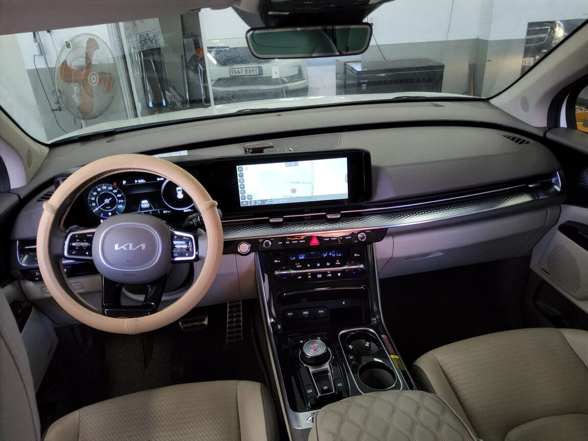 KIA NEW CARNIVAL (KA4) HI-LIMOUSINE 7-SEATER GASOLINE SIGNATURE 2022 - zdjęcie 11