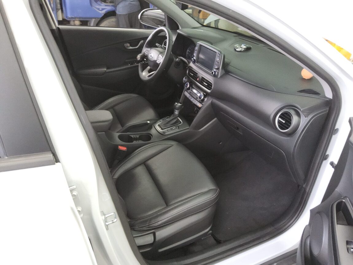 HYUNDAI KONA 1.6 GASOLINE 2WD MODERN CHOICE 2020 - zdjęcie 14