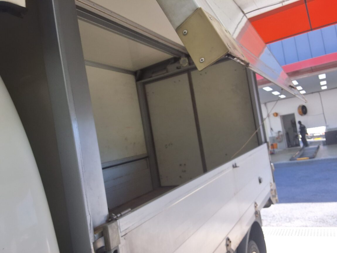 HYUNDAI PORTER II WING BODY MANUAL 2018 - zdjęcie 21