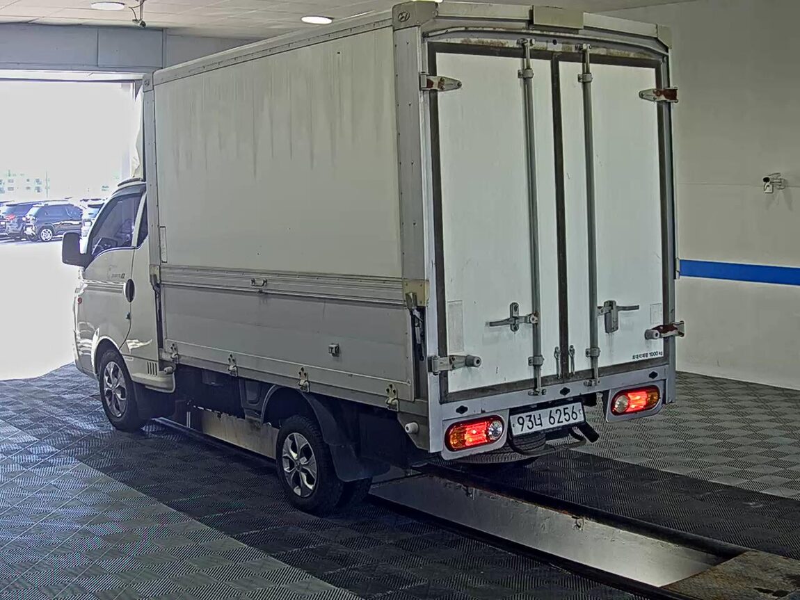 HYUNDAI PORTER II WING BODY MANUAL 2018 - zdjęcie 6