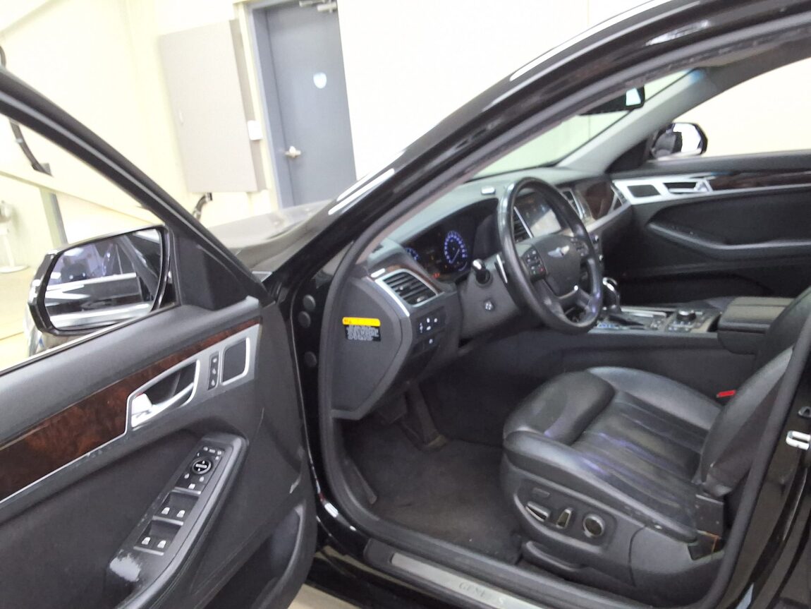 HYUNDAI GENESIS DH G380 AWD EXCLUSIVE 2015 - zdjęcie 11