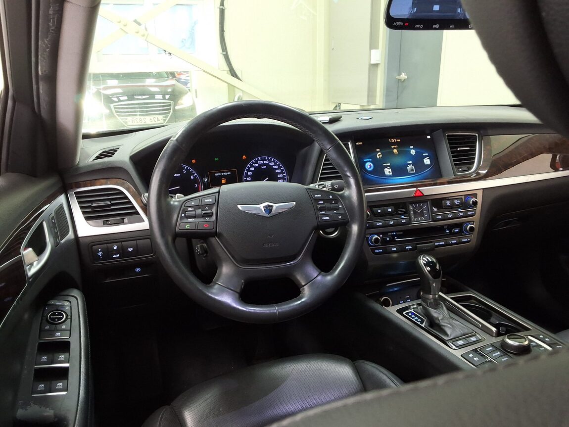HYUNDAI GENESIS DH G380 AWD EXCLUSIVE 2015 - zdjęcie 12