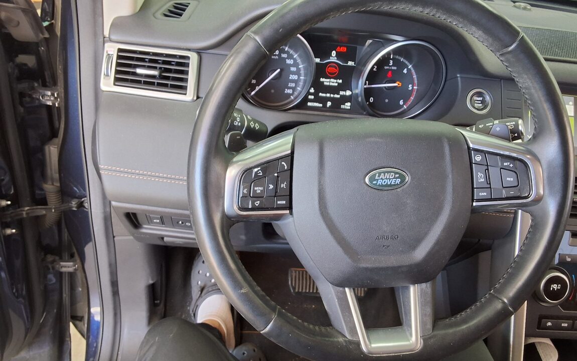 LAND ROVER DISCOVERY SPORT 2.0 TD4 HSE LUXURY 2017 - zdjęcie 17