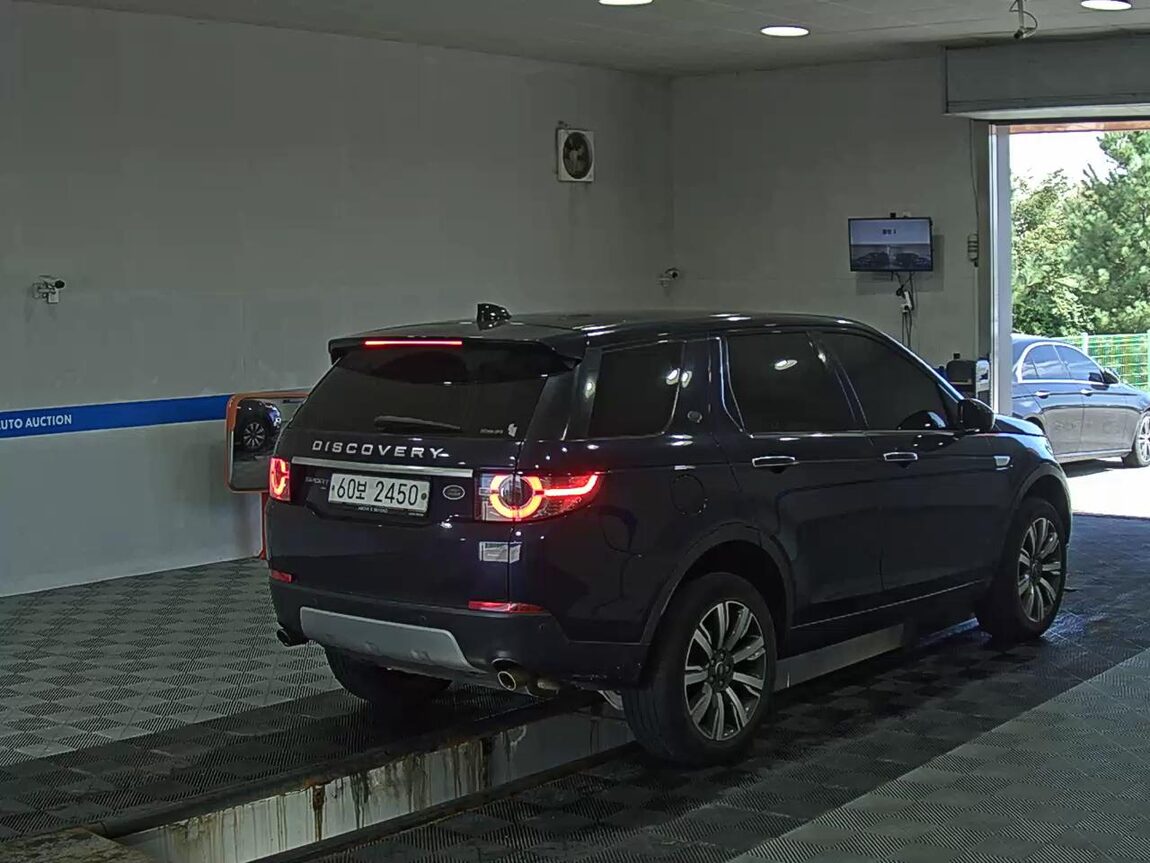 LAND ROVER DISCOVERY SPORT 2.0 TD4 HSE LUXURY 2017 - zdjęcie 5