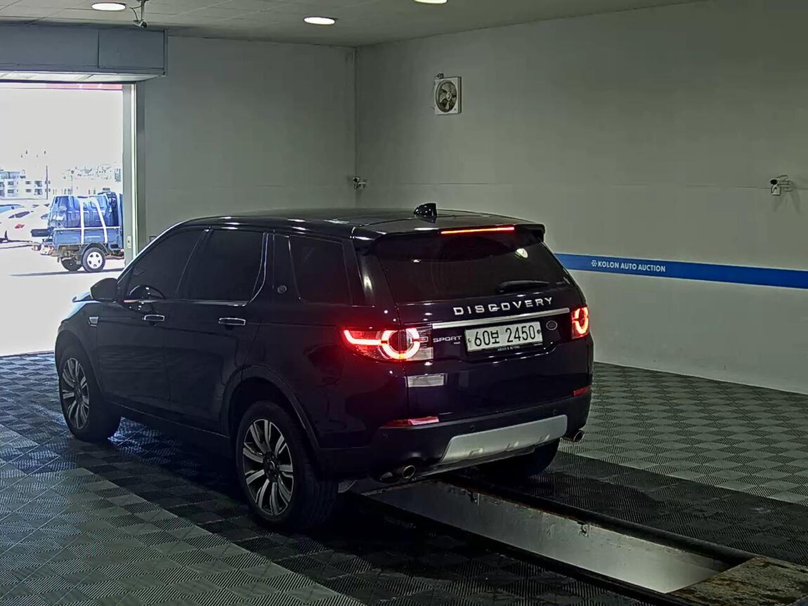 LAND ROVER DISCOVERY SPORT 2.0 TD4 HSE LUXURY 2017 - zdjęcie 6