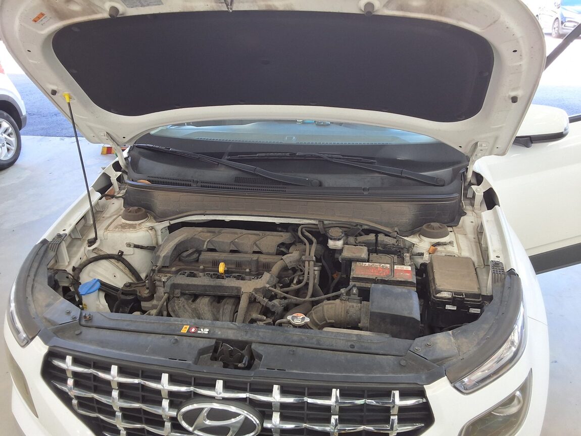 HYUNDAI VENUE 1.6 GASOLINE MODERN PLUS 2022 - zdjęcie 21