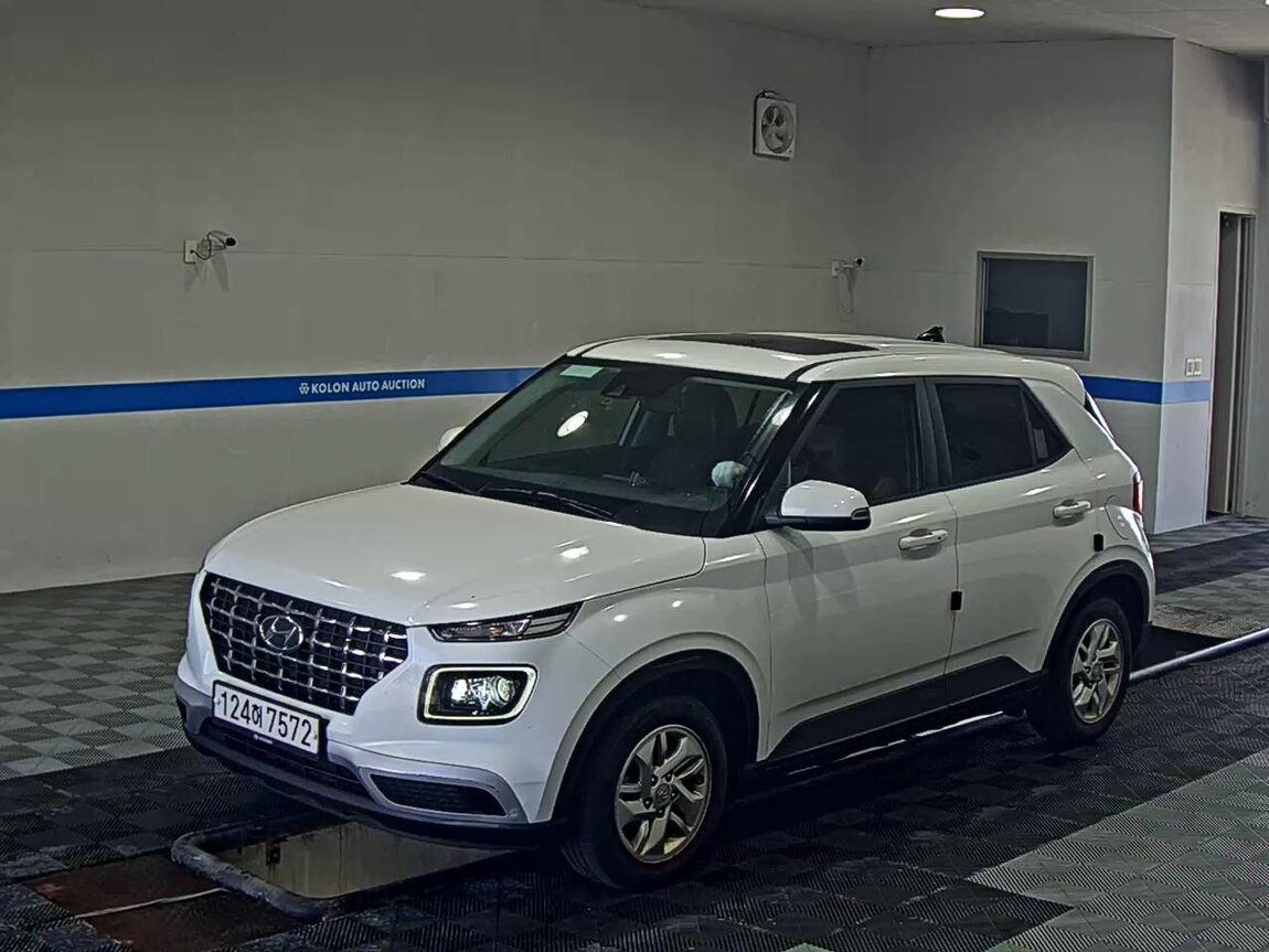 HYUNDAI VENUE 1.6 GASOLINE MODERN PLUS 2022 - zdjęcie 2