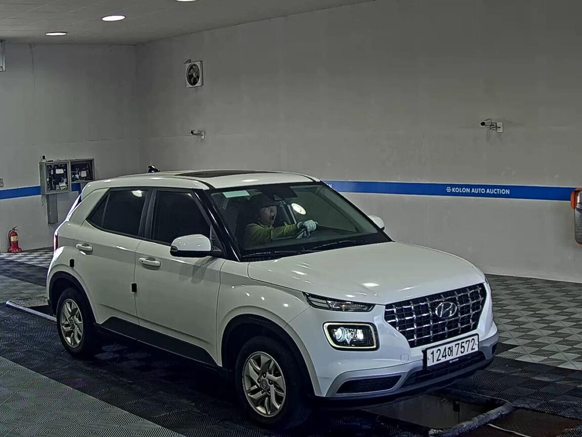 HYUNDAI VENUE 1.6 GASOLINE MODERN PLUS 2022 - zdjęcie 3
