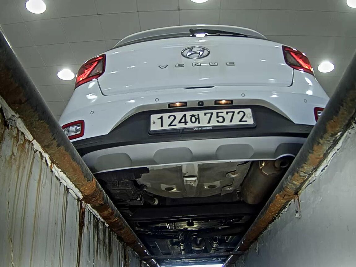 HYUNDAI VENUE 1.6 GASOLINE MODERN PLUS 2022 - zdjęcie 8