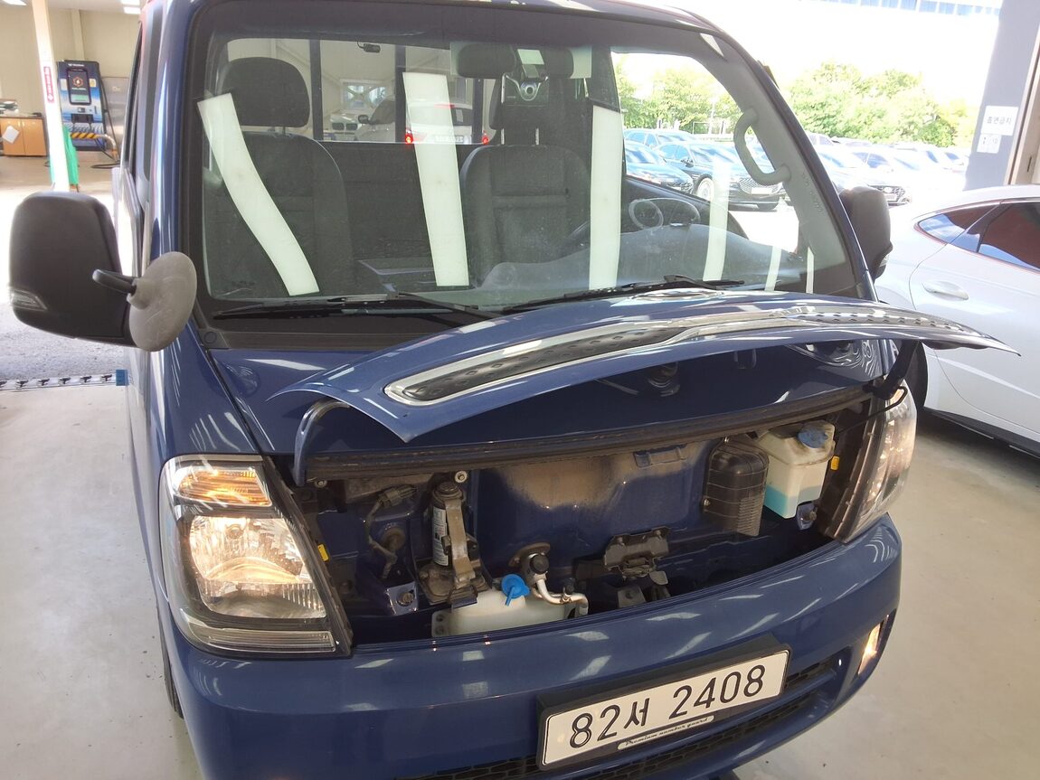 KIA THE NEW BONGO III CARGO 1 TON LPG KING CAB EXTRA LONG WHEELBASE GL 2020 - zdjęcie 17