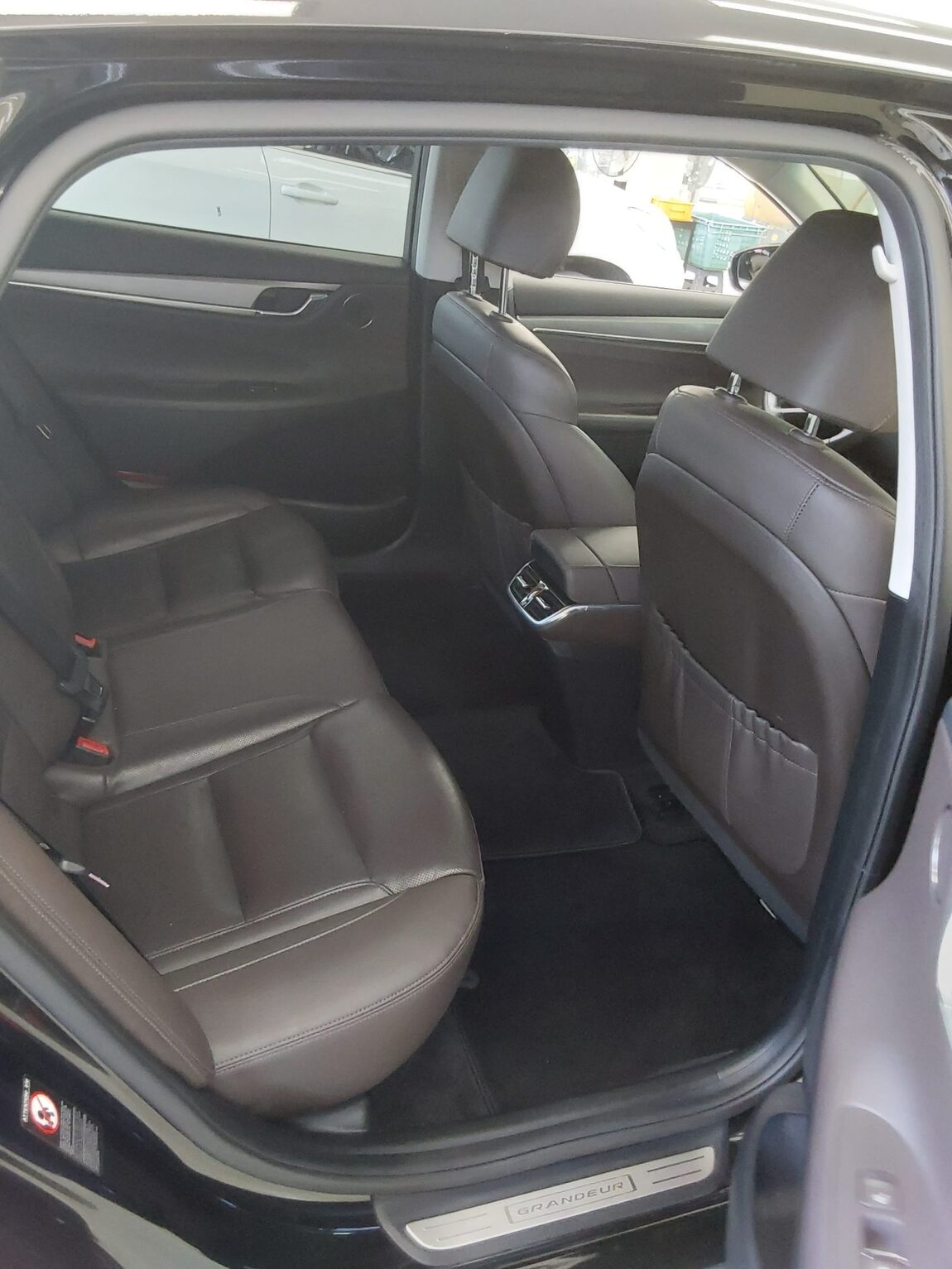 HYUNDAI THE NEW GRANDEUR IG GASOLINE 2.5 PREMIUM CHOICE 2021 - zdjęcie 13