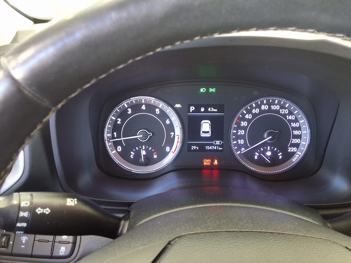 HYUNDAI VENUE 1.6 GASOLINE MODERN PLUS 2022 - zdjęcie 9