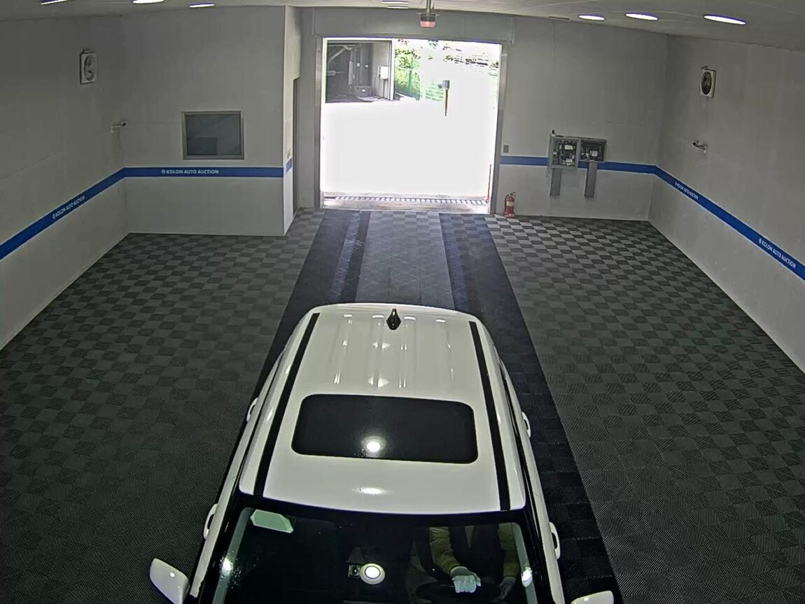 HYUNDAI VENUE 1.6 GASOLINE MODERN PLUS 2022 - zdjęcie 7
