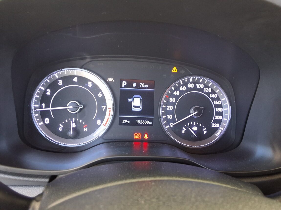 HYUNDAI VENUE 1.6 GASOLINE MODERN PLUS 2022 - zdjęcie 10