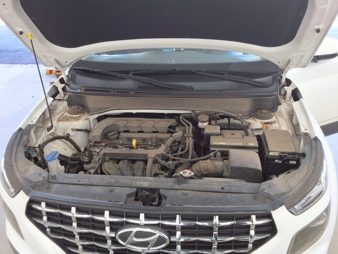 HYUNDAI VENUE 1.6 GASOLINE MODERN PLUS 2022 - zdjęcie 21