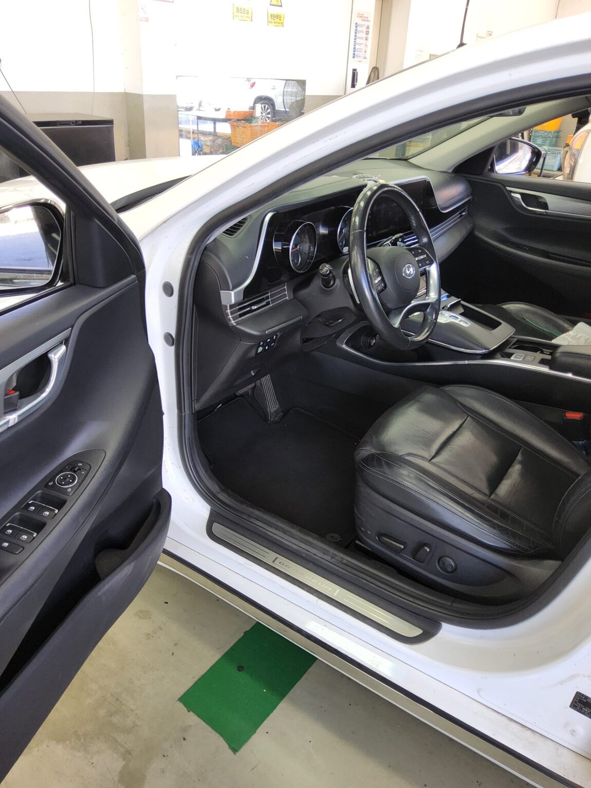 HYUNDAI THE NEW GRANDEUR IG GASOLINE 2.5 PREMIUM CHOICE 2021 - zdjęcie 10