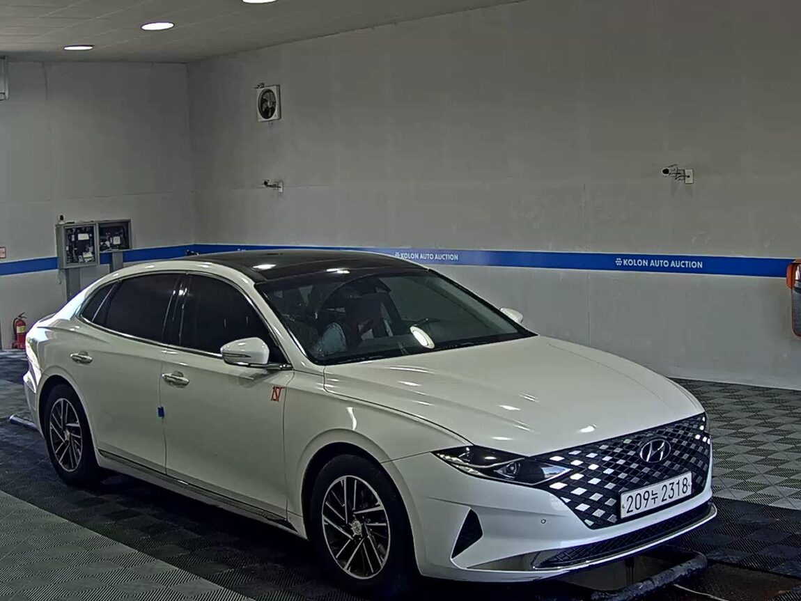 HYUNDAI THE NEW GRANDEUR IG GASOLINE 2.5 PREMIUM CHOICE 2021 - zdjęcie 3