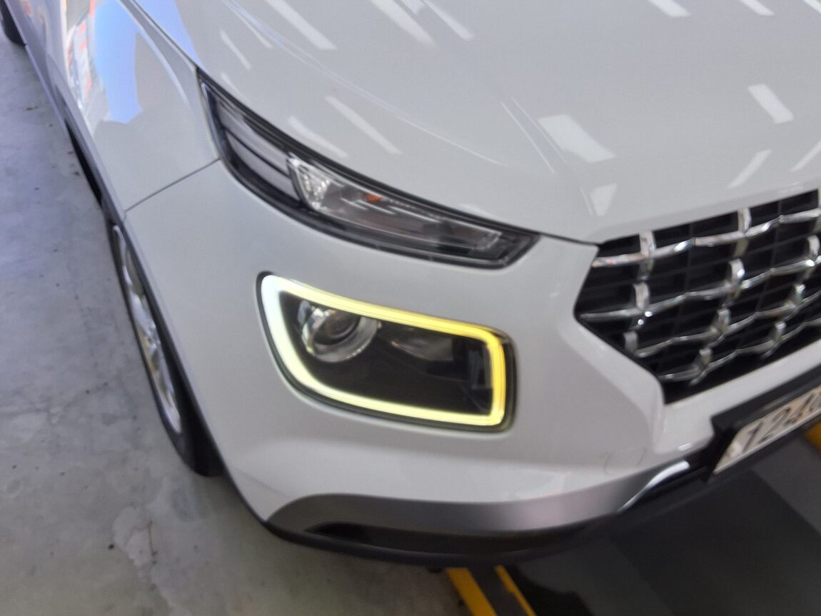 HYUNDAI VENUE 1.6 GASOLINE MODERN PLUS 2022 - zdjęcie 30