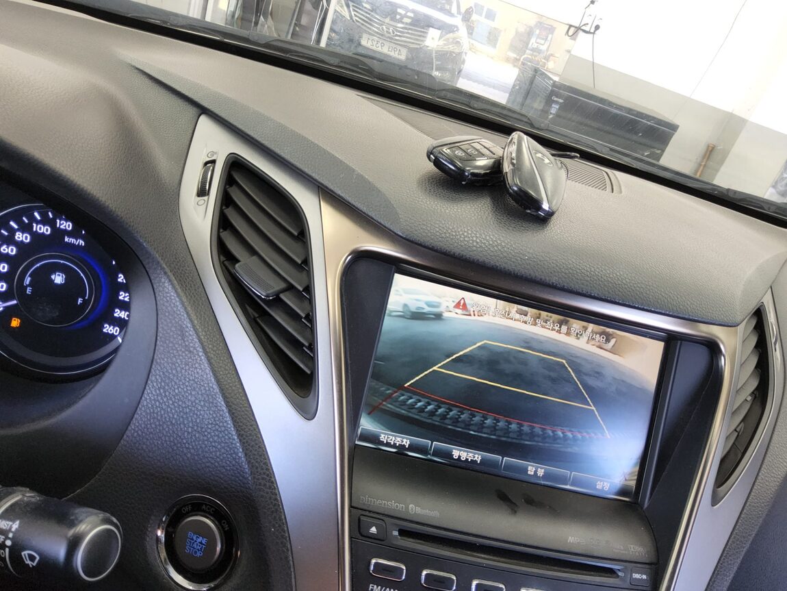 HYUNDAI GRANDEUR HG HG 300 NOBLE 2012 - zdjęcie 17