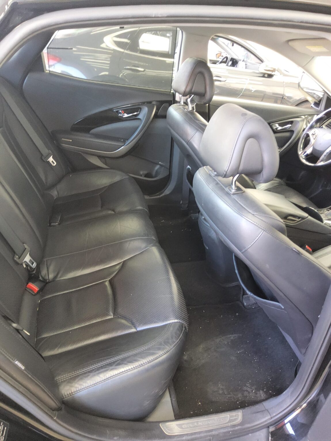 HYUNDAI GRANDEUR HG HG 300 NOBLE 2012 - zdjęcie 13
