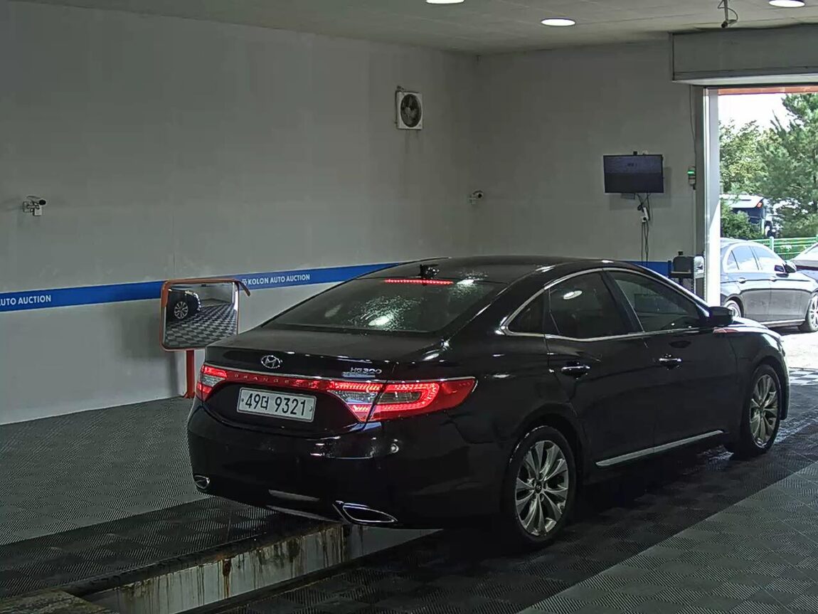 HYUNDAI GRANDEUR HG HG 300 NOBLE 2012 - zdjęcie 5