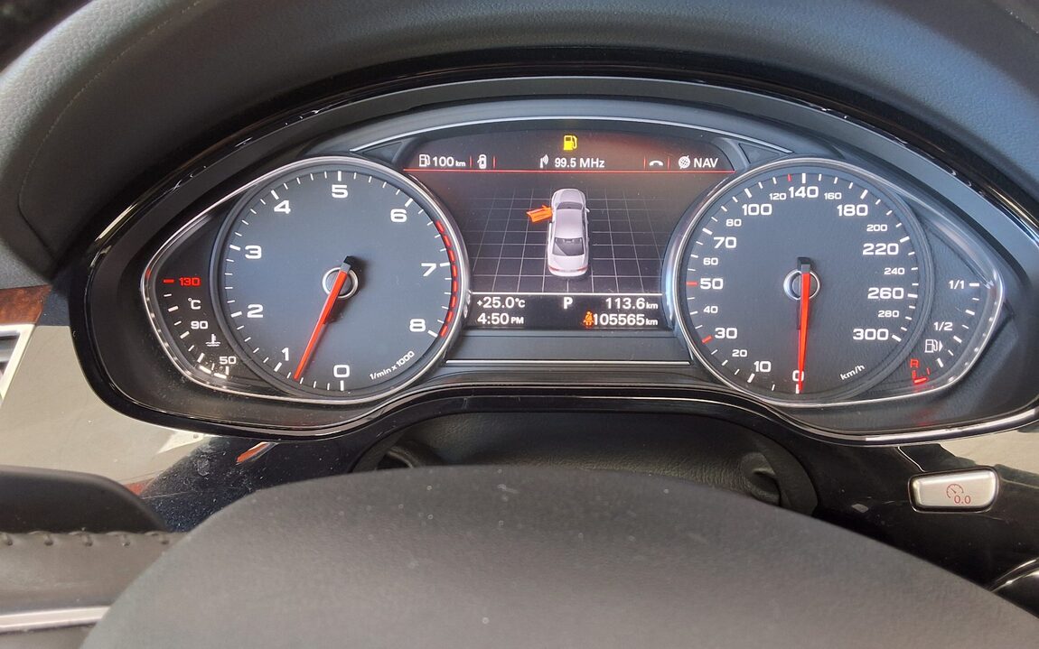 AUDI A8 (3RD GEN) 3.0 TFSI QUATTRO LWB 2011 - zdjęcie 9