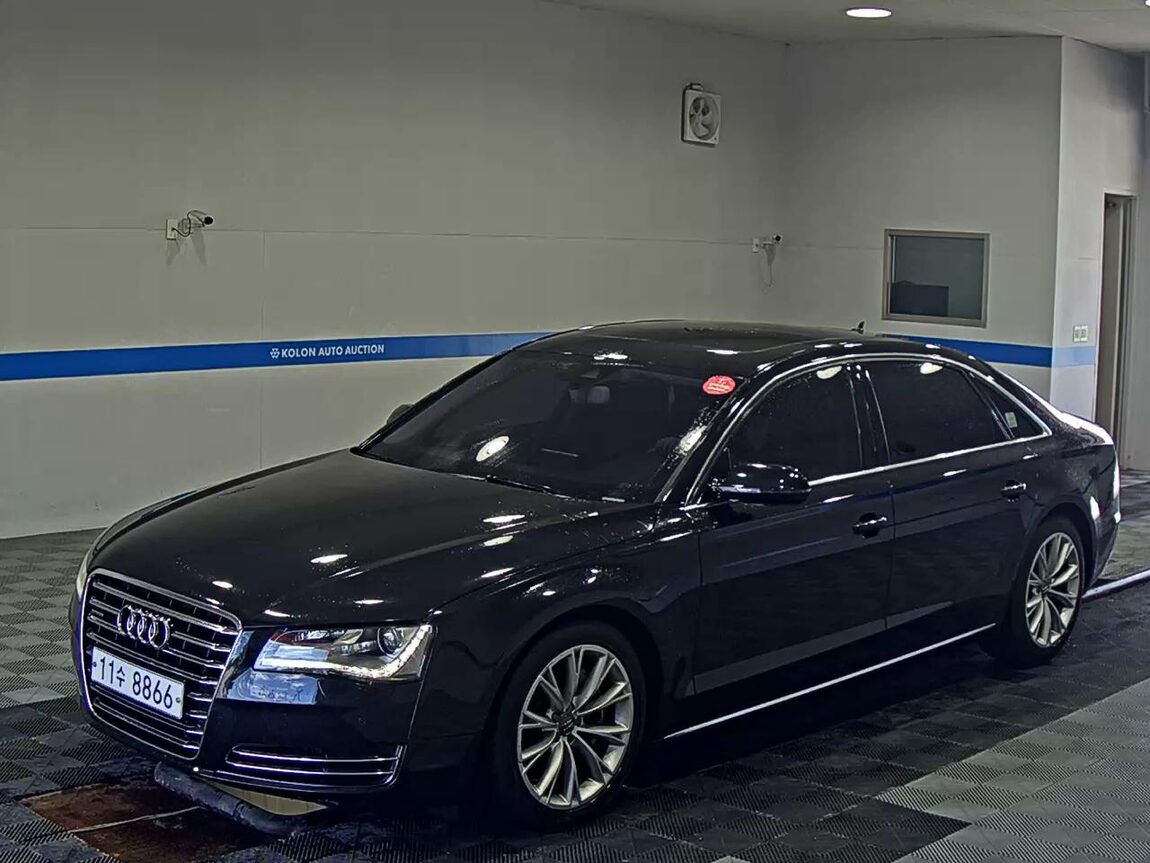 AUDI A8 (3RD GEN) 3.0 TFSI QUATTRO LWB 2011 - zdjęcie 2