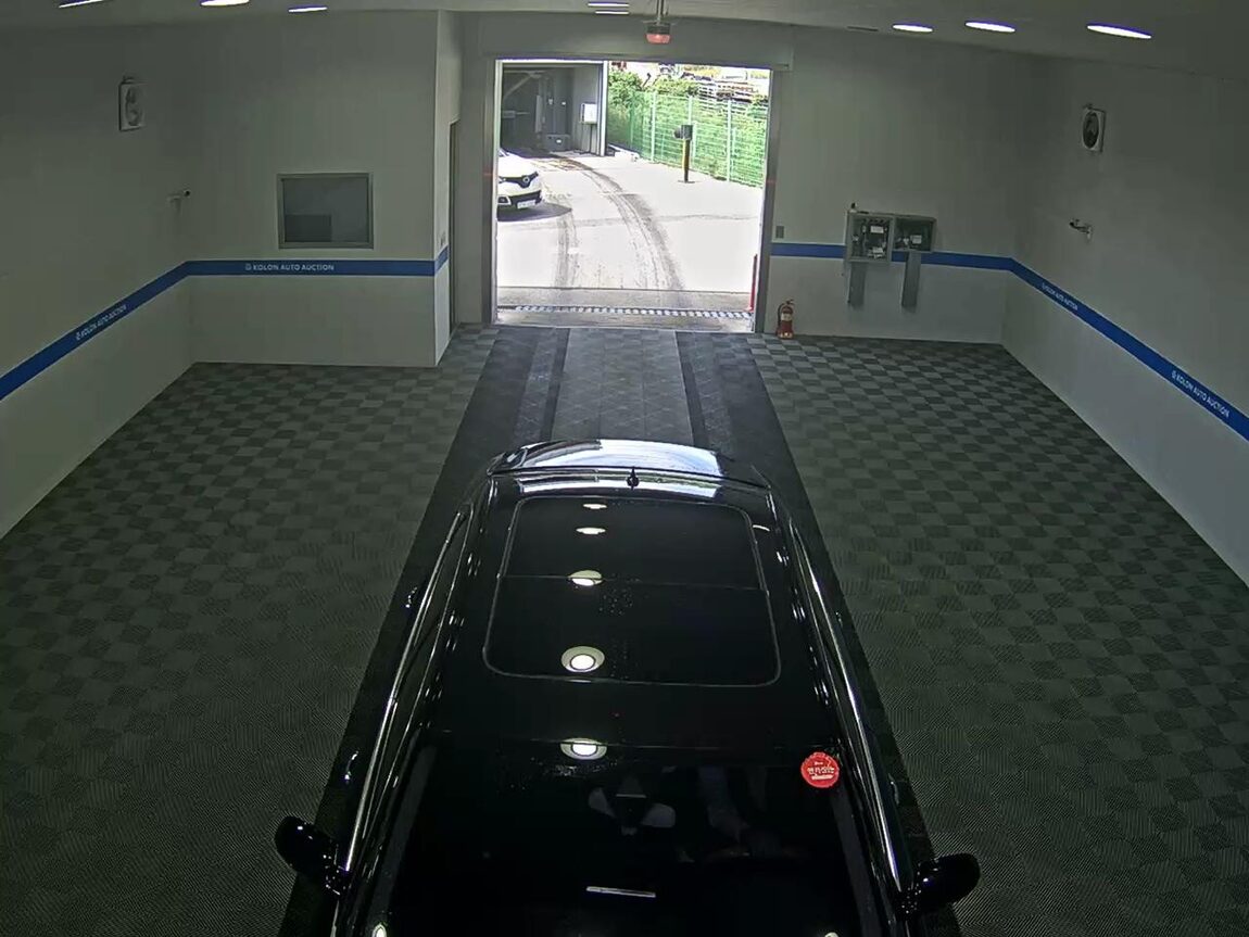 AUDI A8 (3RD GEN) 3.0 TFSI QUATTRO LWB 2011 - zdjęcie 7