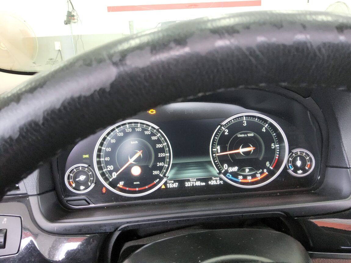 BMW 5 SERIES (6TH GEN) 520d M AERODYNAMIC 2016 - zdjęcie 9