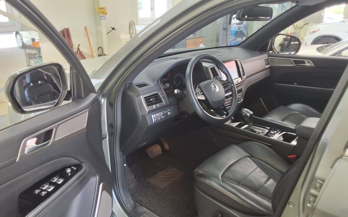 KG MOBILITY (SSANGYONG) G4 REXTON 2.2 4WD MAJESTY 2019 - zdjęcie 10