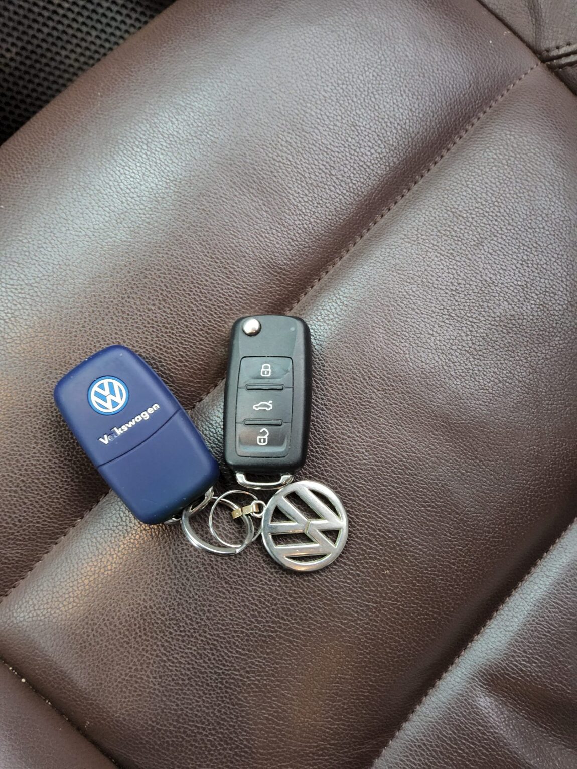 VOLKSWAGEN TIGUAN 2.0 TDI BLUEMOTION 2015 - zdjęcie 20