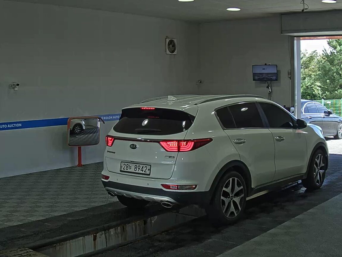 KIA NEW SPORTAGE R2.0 2WD NOBLESSE 2017 - zdjęcie 5