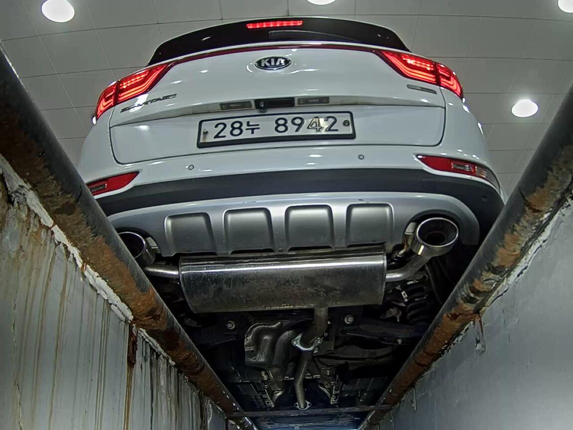 KIA NEW SPORTAGE R2.0 2WD NOBLESSE 2017 - zdjęcie 8