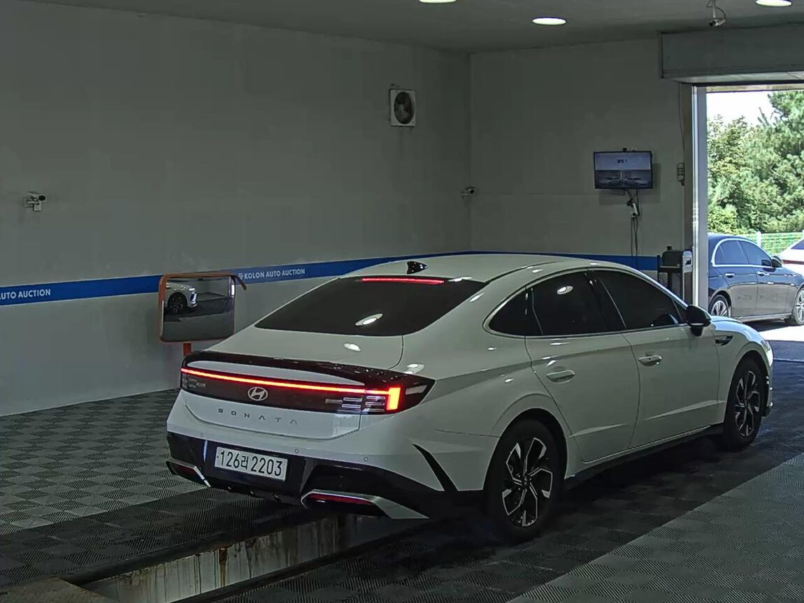 HYUNDAI SONATA THE EDGE GASOLINE 2.0 EXCLUSIVE 2024 - zdjęcie 5
