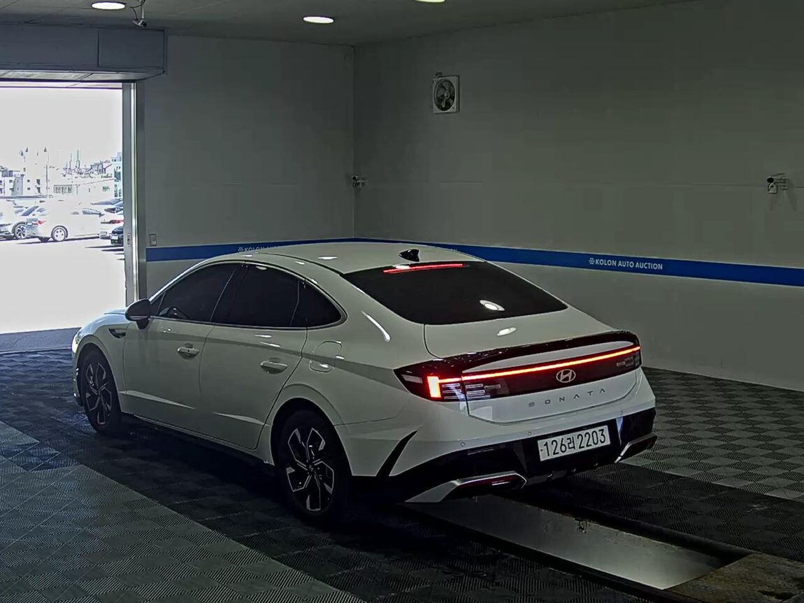 HYUNDAI SONATA THE EDGE GASOLINE 2.0 EXCLUSIVE 2024 - zdjęcie 6