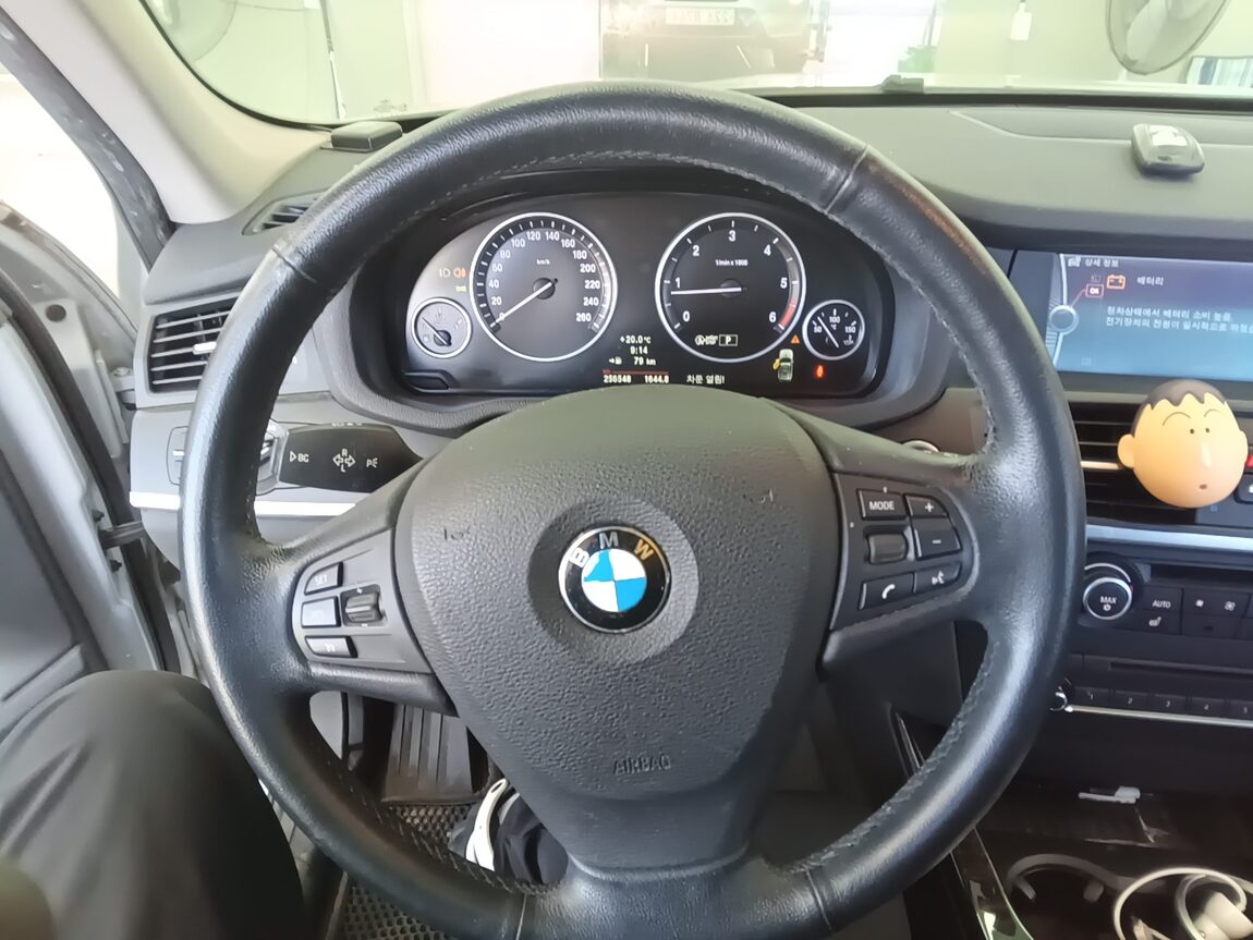 BMW X3 (2ND GEN) 20d xDRIVE HIGH 2012 - zdjęcie 18