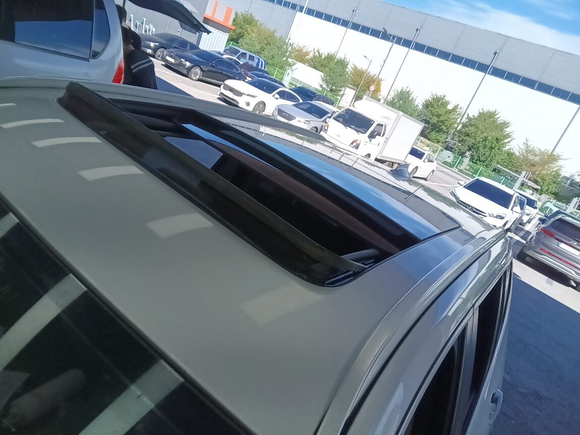 BMW X3 (2ND GEN) 20d xDRIVE HIGH 2012 - zdjęcie 20