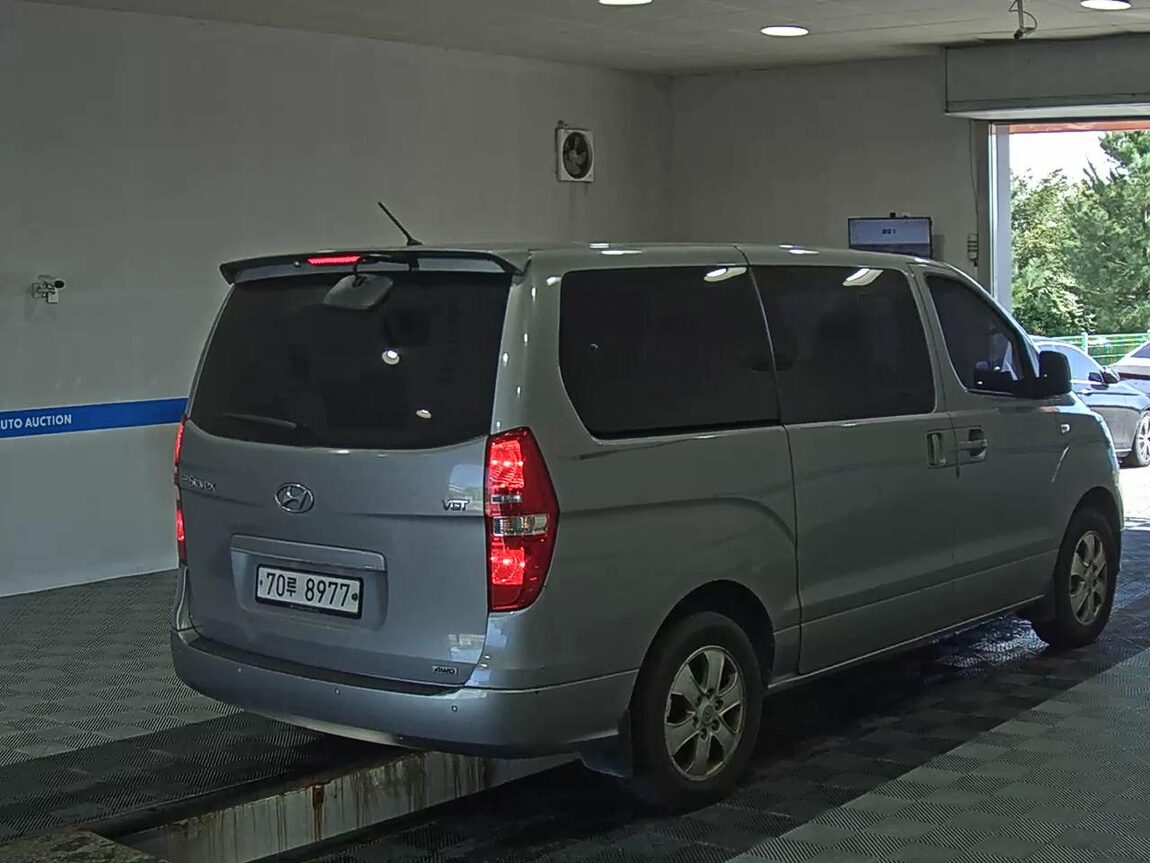 HYUNDAI THE NEW GRAND STAREX 11-SEATER DIESEL 4WD MODERN 2018 - zdjęcie 5