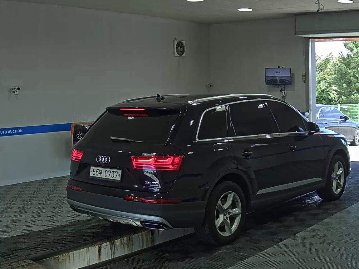 AUDI Q7 (2ND GEN) 35 TDI QUATTRO COMFORT 2016 - zdjęcie 5