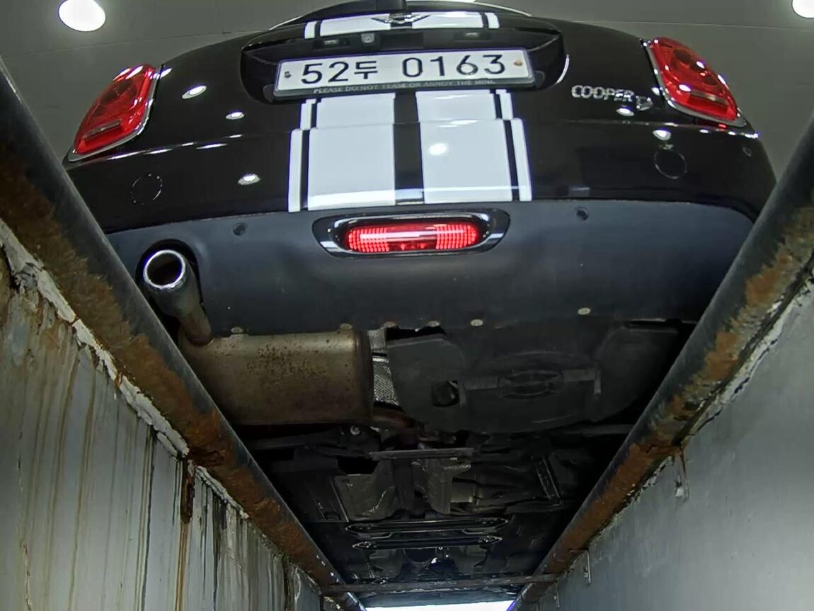 MINI COOPER (3RD GEN) 5-DOOR 1.5 D MID 2016 - zdjęcie 8