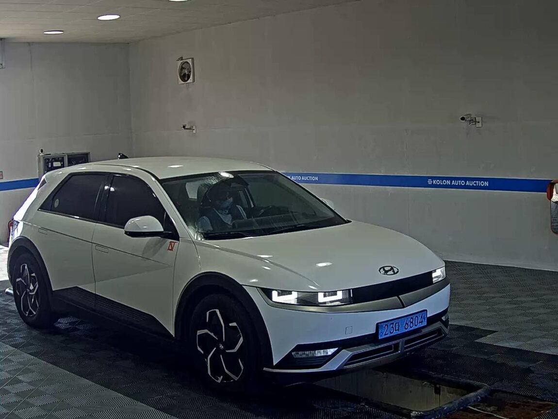 HYUNDAI IONIQ 5 EV 2WD LONG RANGE EXCLUSIVE 2022 - zdjęcie 3