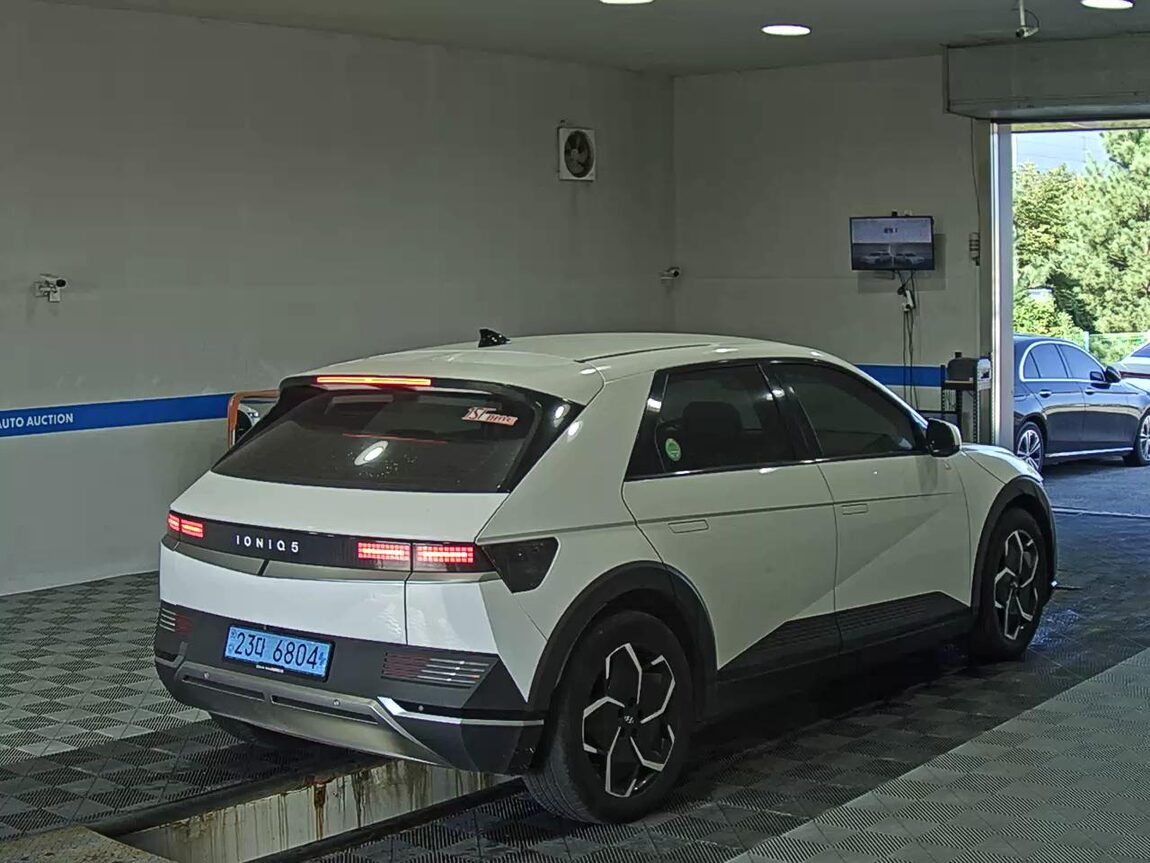 HYUNDAI IONIQ 5 EV 2WD LONG RANGE EXCLUSIVE 2022 - zdjęcie 5