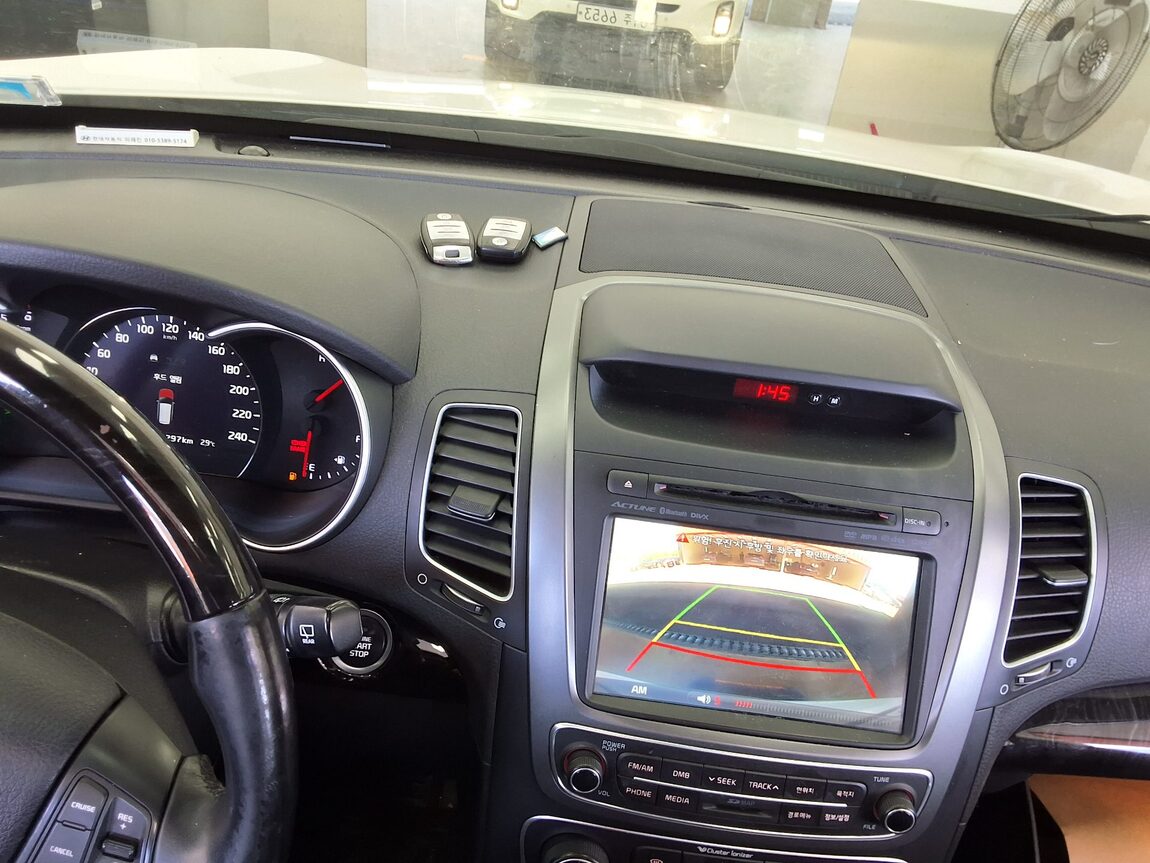 KIA NEW SORENTO R R2.0 2WD NOBLESSE 2014 - zdjęcie 17