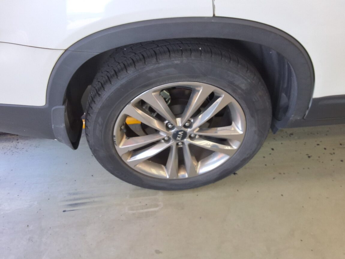 KIA NEW SORENTO R R2.0 2WD NOBLESSE 2014 - zdjęcie 24