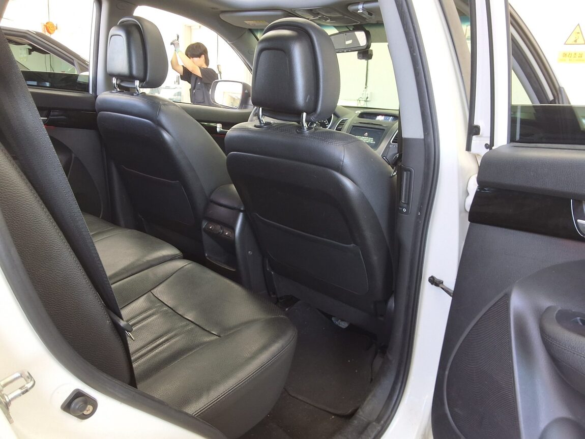 KIA NEW SORENTO R R2.0 2WD NOBLESSE 2014 - zdjęcie 13