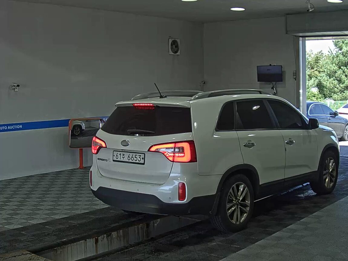KIA NEW SORENTO R R2.0 2WD NOBLESSE 2014 - zdjęcie 5