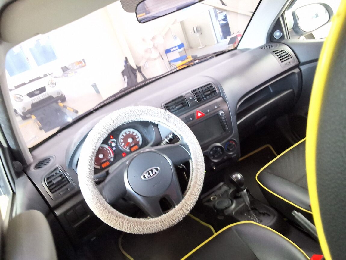KIA NEW MORNING LX BASE MODEL BLACK PREMIUM 2011 - zdjęcie 12